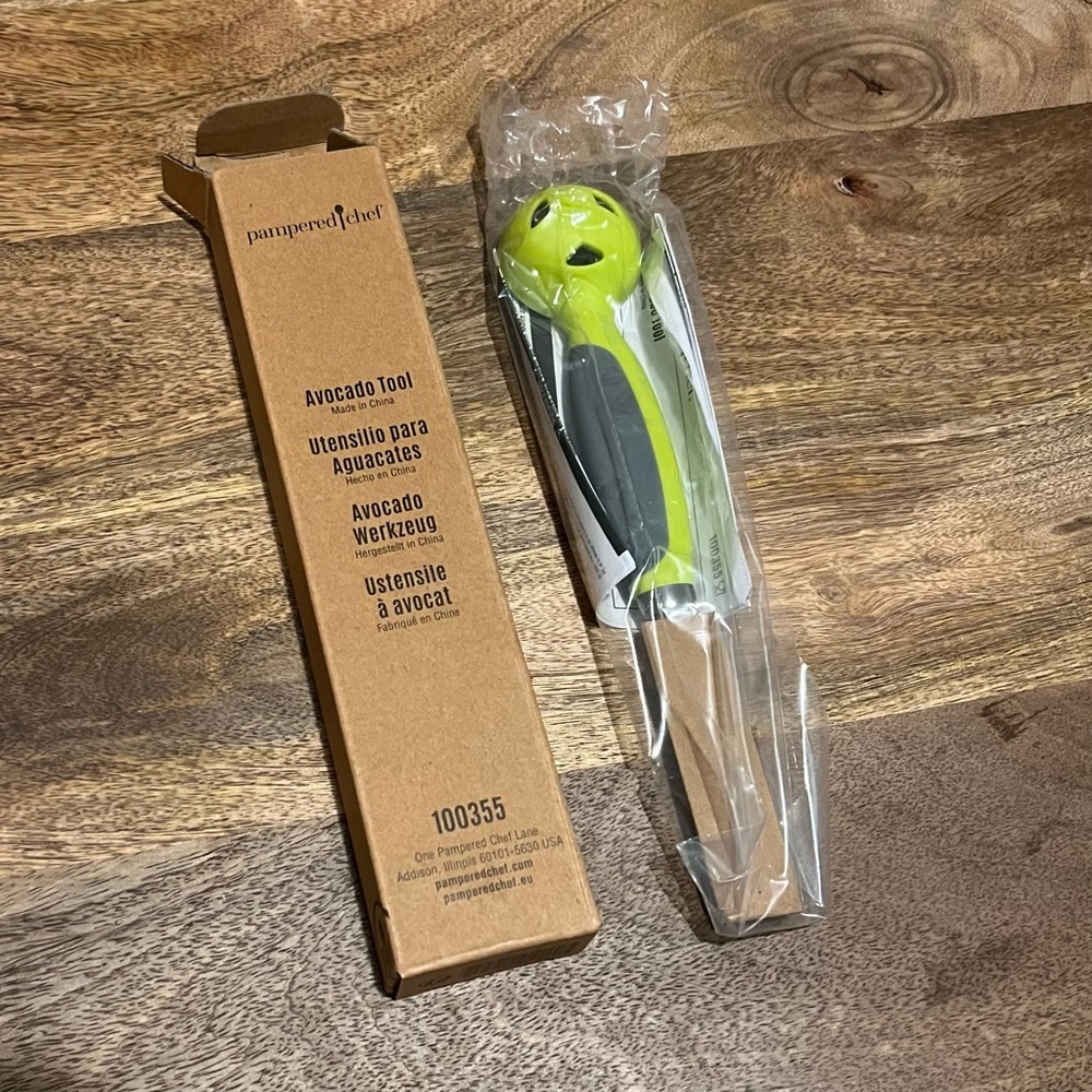 Pampered Chef Avocado Tool